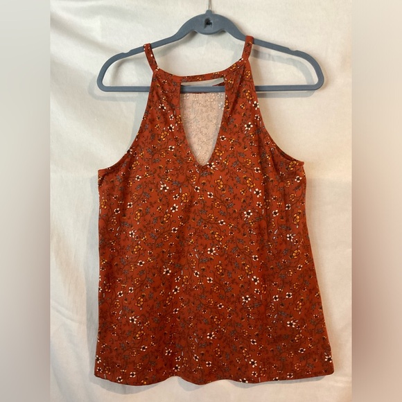 🦋NINE BRITTON TOP 🦋BOGO🦋 - Picture 2 of 4